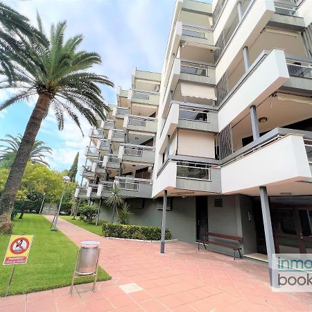 Solo Familias, Apartamento Climatizado Y Cerca De La Playa Салоу Екстер'єр фото